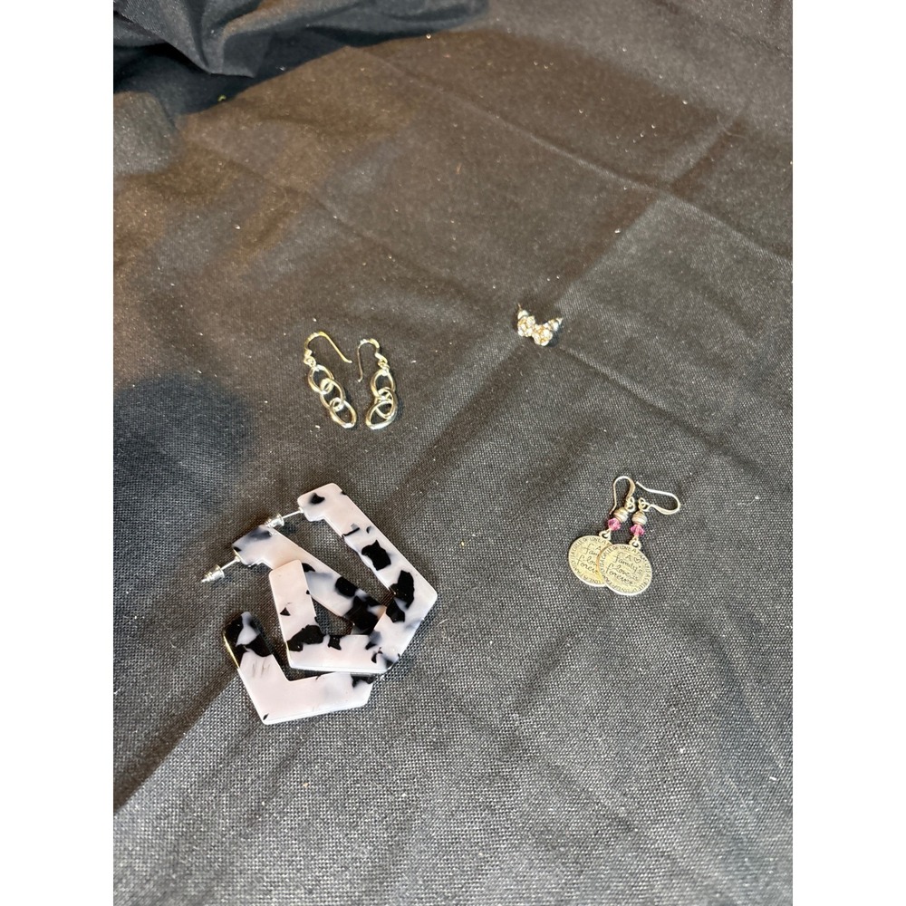 Lot Of 4 Pairs Earrings Geometric Chains‎ Coins Studs